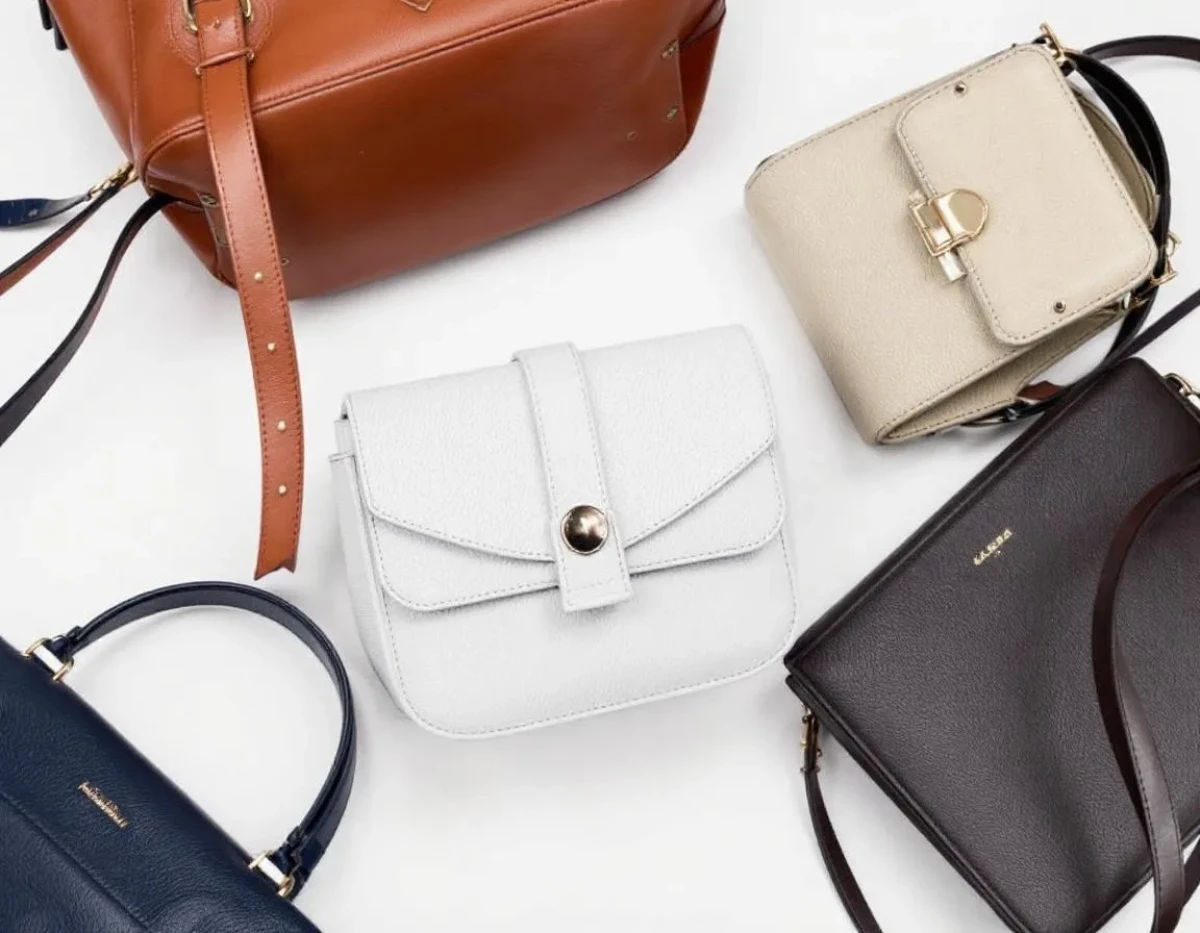 Développer une collection capsule de sacs bandoulière en cuir